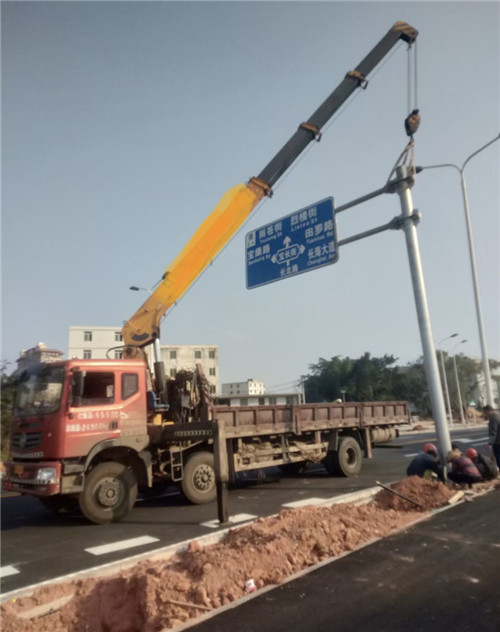 洛阳市设备吊装租赁吊车要用多大吊车